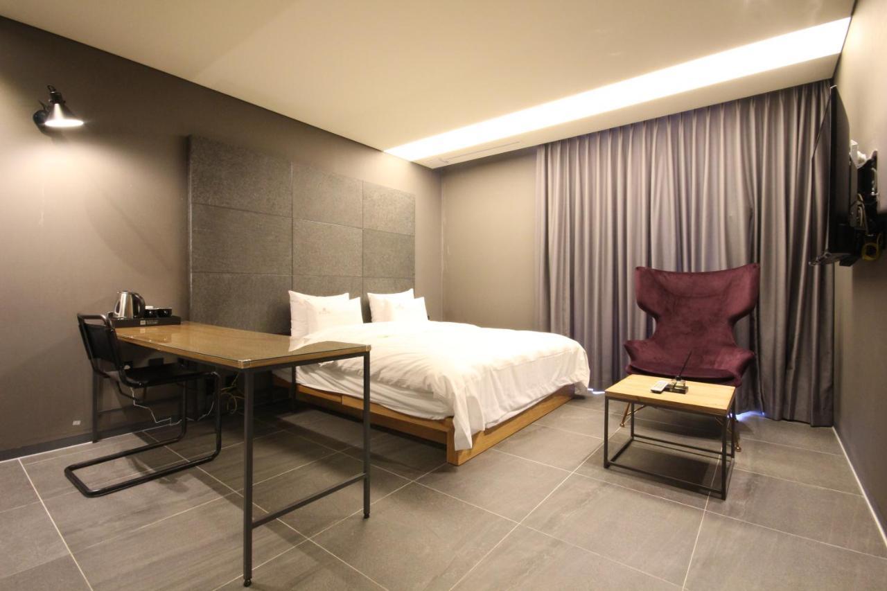 Hotel Eco Stay Jeonju Exterior foto