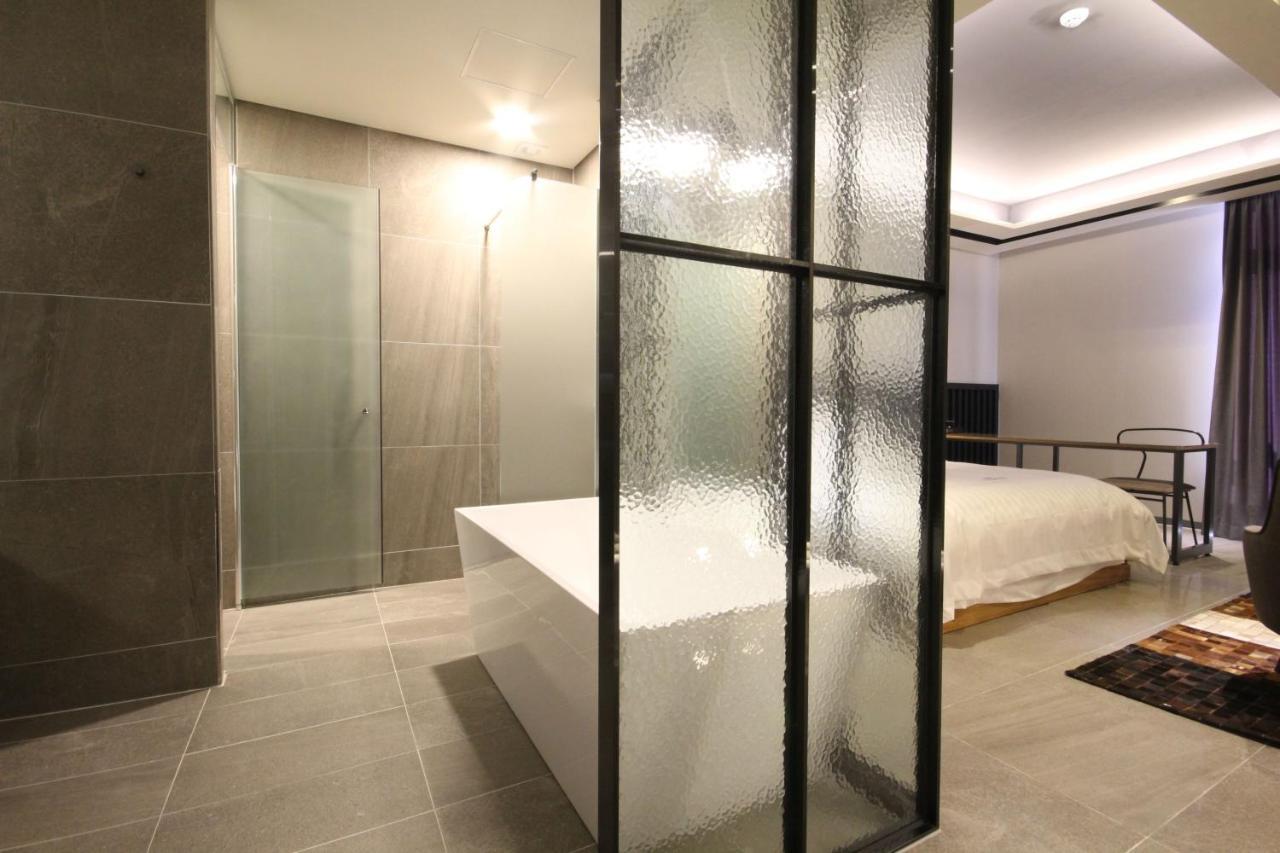Hotel Eco Stay Jeonju Exterior foto